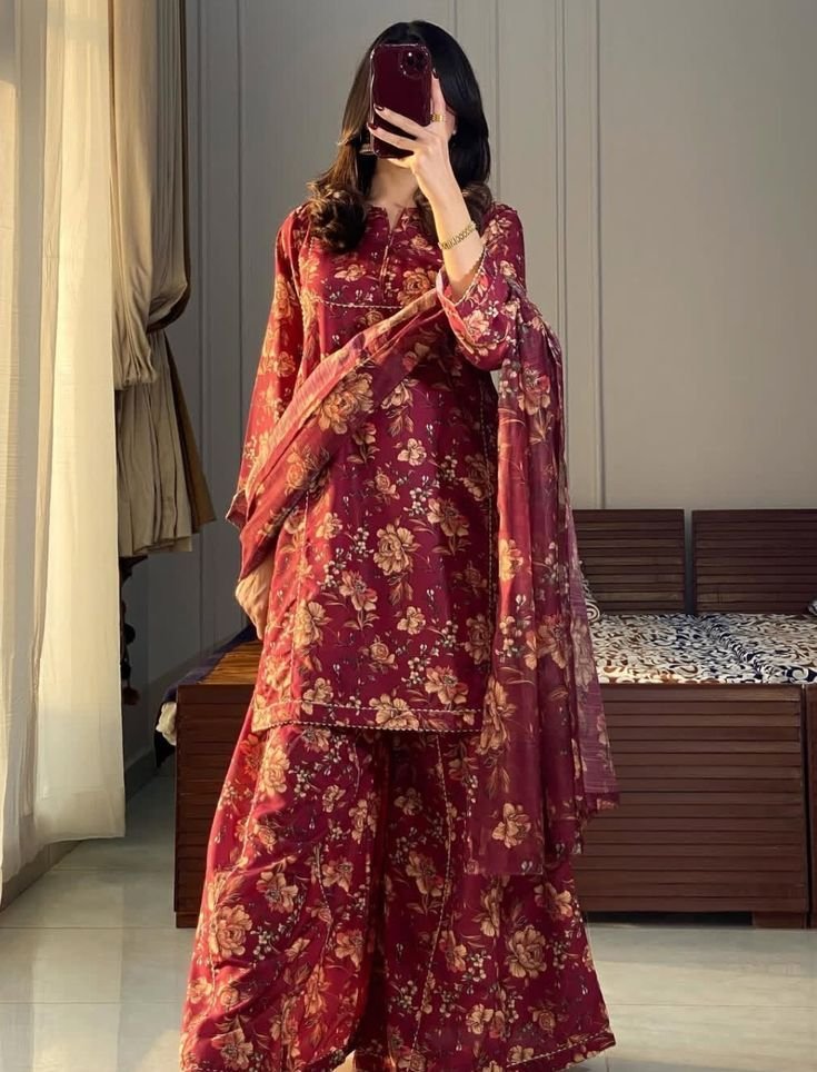 5d86f316-b9af-43b1-ba45-485073a439bd Women’s Stitched Lawn Suit